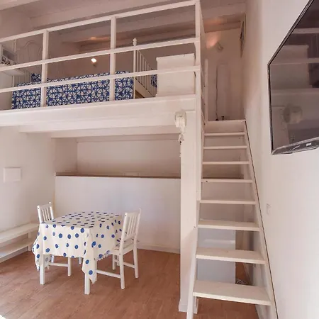 4 Bedroom Stunning In